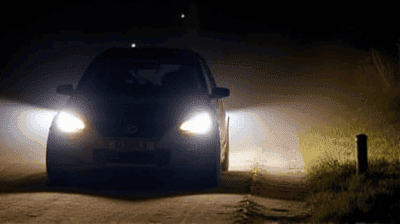 Night Rally Racing: Navigating Dangerous Terrain with Just Headlights